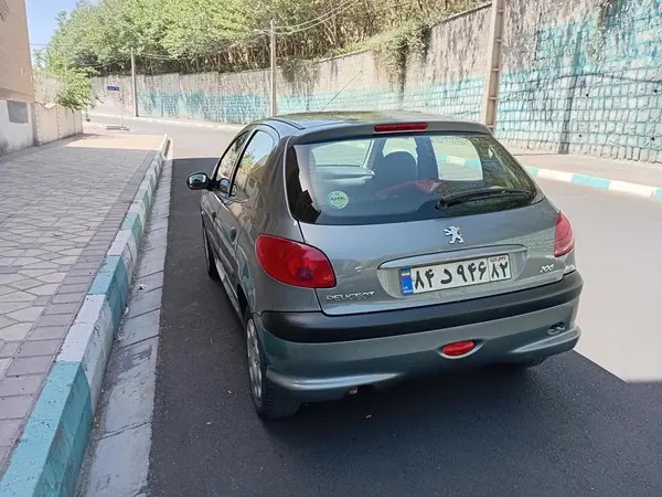 پژو، 206