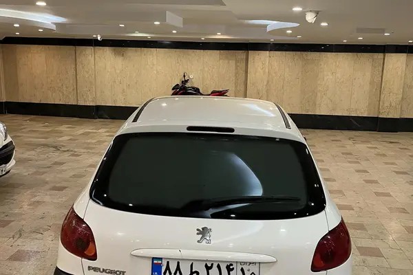 پژو، 206