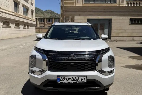 میتسوبیشی، اوتلندر
