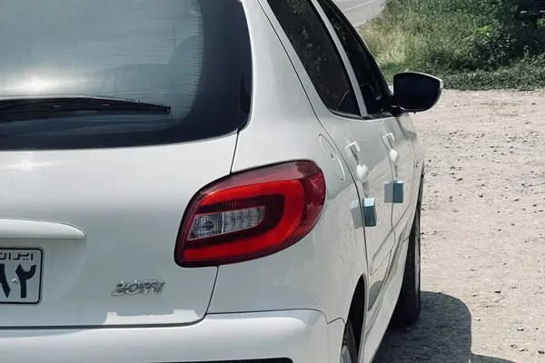 پژو، 207
