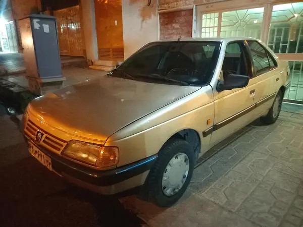 پژو، 405