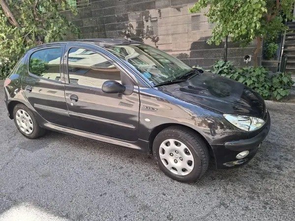 پژو، 206