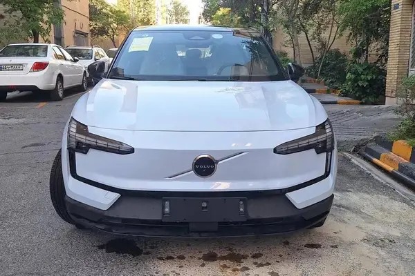 ولوو، EX30