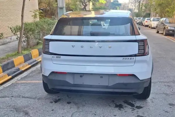 ولوو، EX30