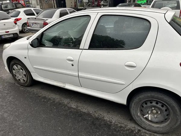 پژو، 207