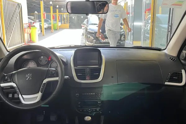 پژو، 207