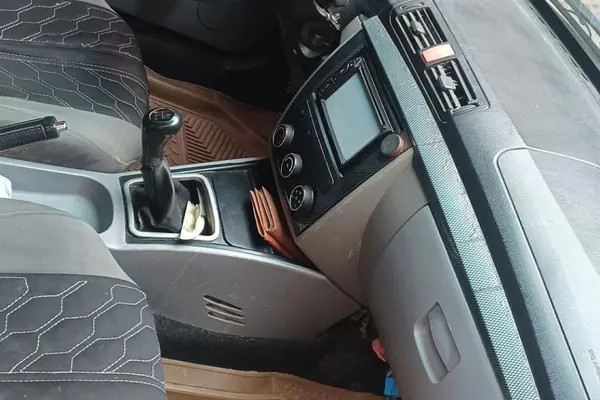 لیفان، 520i