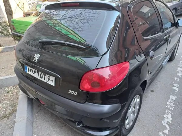 پژو، 206