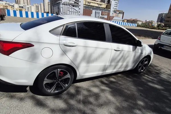 ام وی ام، آریزو 5ev
