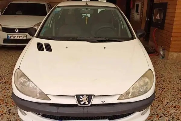 پژو، 206