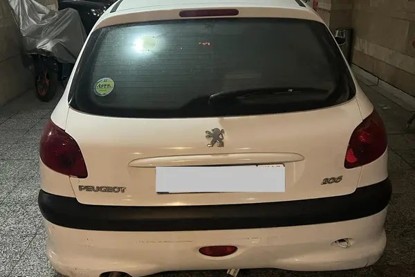 پژو، 206