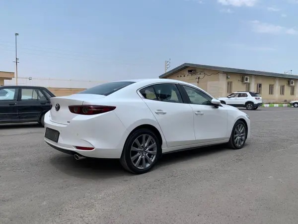مزدا، 3 وارداتی