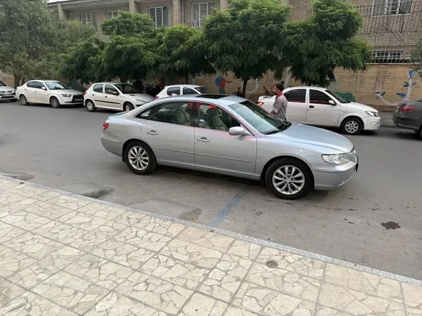 هیوندای، آزرا (گرنجور)