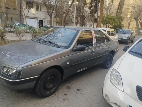 پژو، 405