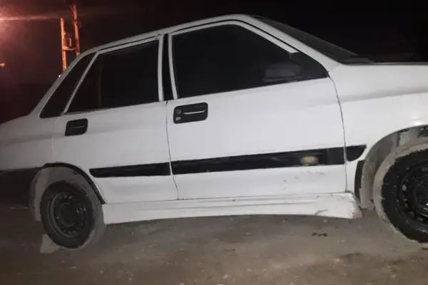 پراید، صندوق دار