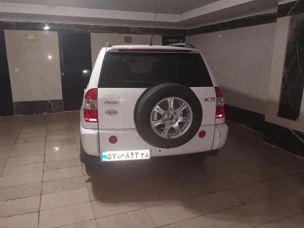 ام وی ام، X33