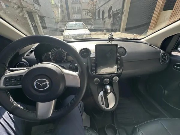 مزدا، 2 هاچ بک