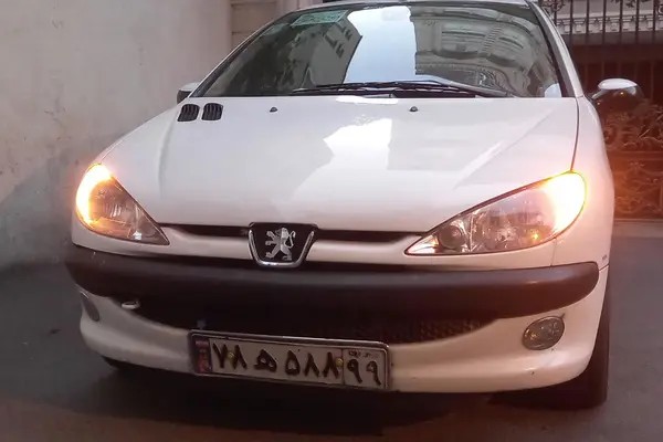 پژو، 206