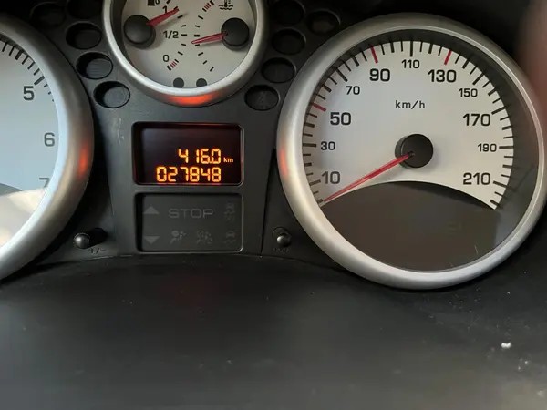 پژو، 207