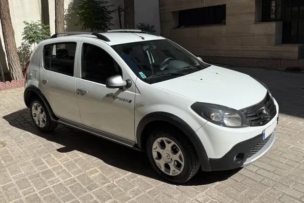 رنو، ساندرو استپ وی