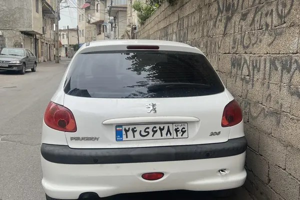 پژو، 206
