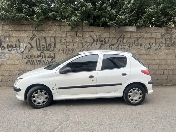 پژو، 206
