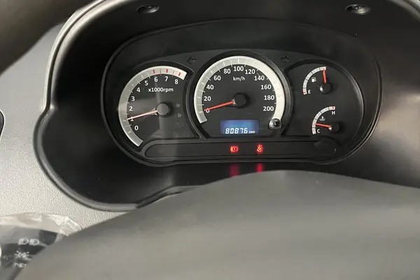 تیبا، هاچ بک