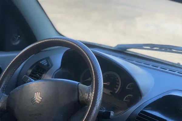 تیبا، صندوق دار