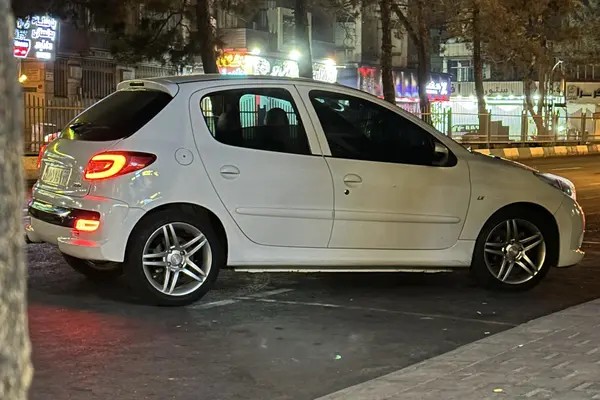 پژو، 207