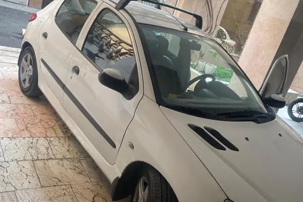 پژو، 206