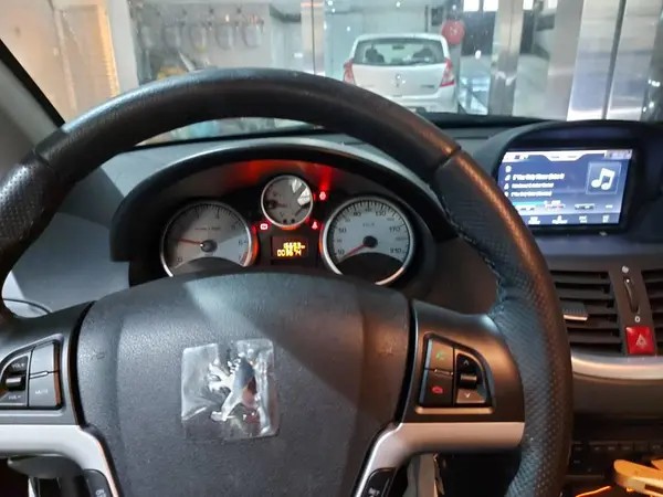پژو، 207