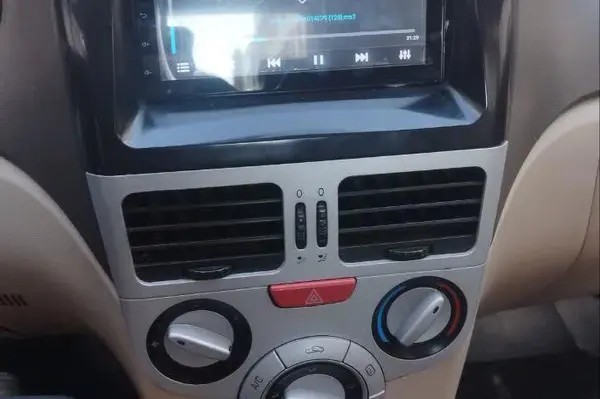 ام وی ام، 315هاچ بک
