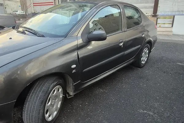 پژو، 206 SD