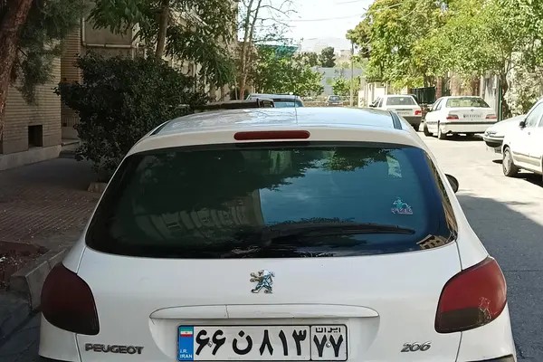 پژو، 206