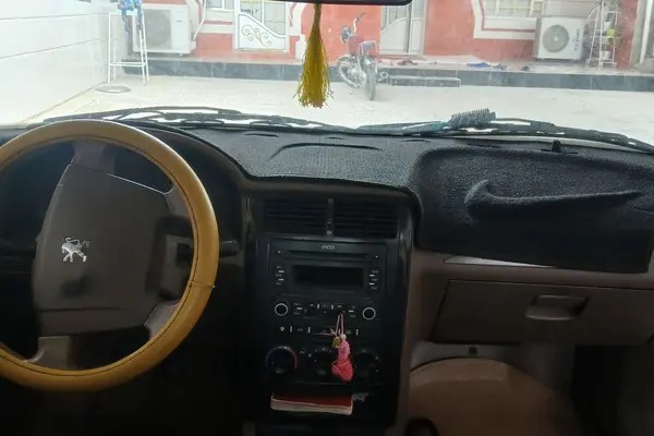 پژو، 405