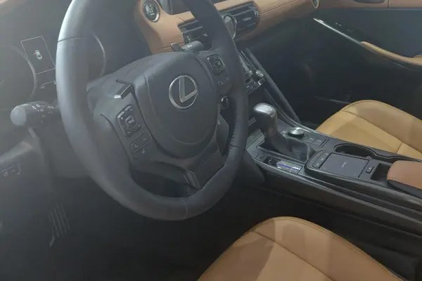 لکسوس، NX