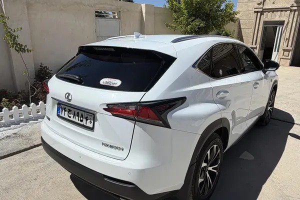 لکسوس، NX