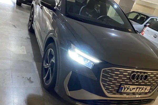 آئودی، Q4 e-tron