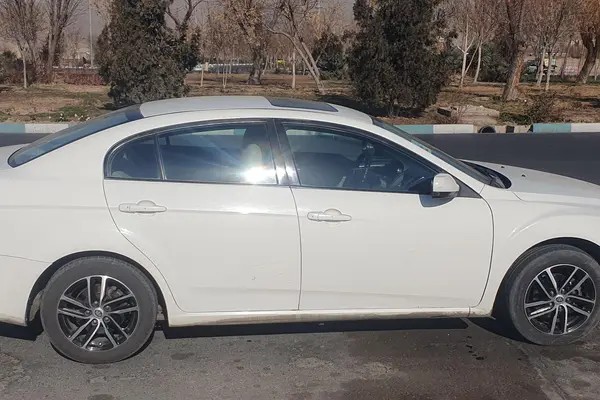 بسترن، B50F