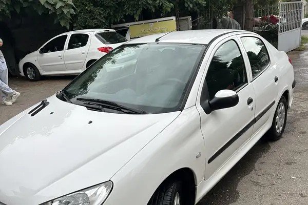 پژو، 206