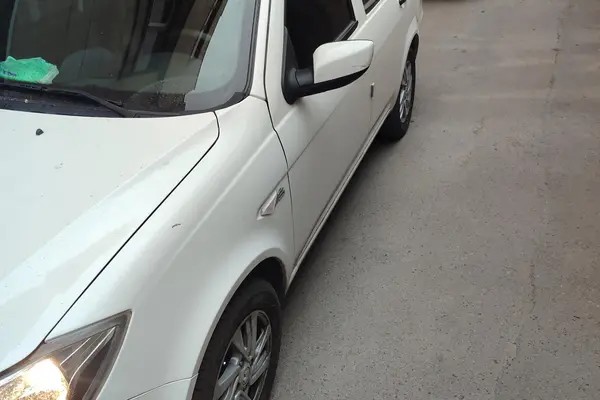 ساینا، S