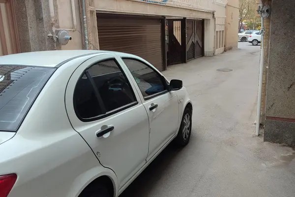 ساینا، S