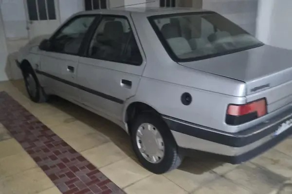 پژو، 405