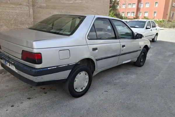 پژو، 405