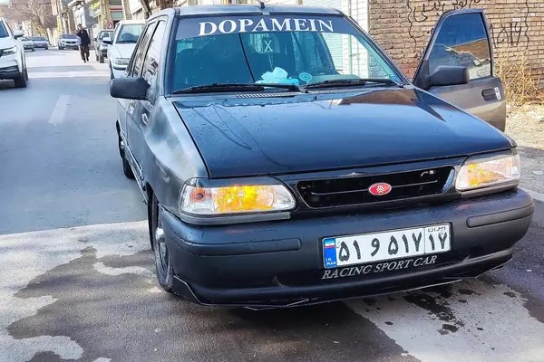 پراید، صندوق دار