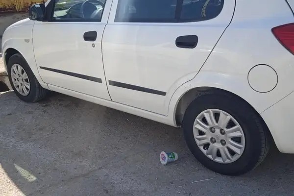 تیبا، هاچ بک
