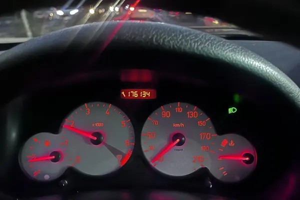 پژو، 206