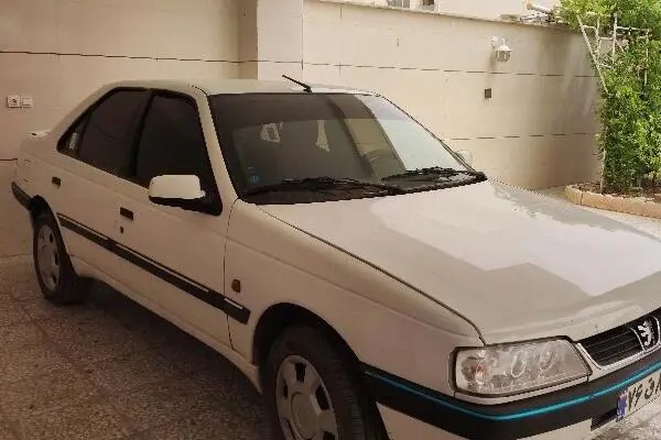 پژو، 405