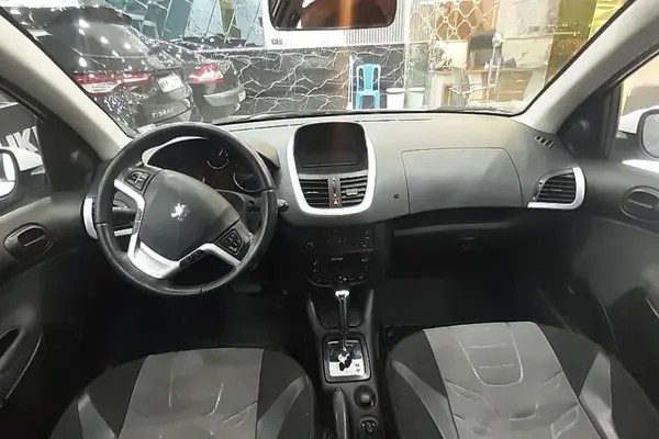 پژو، 207