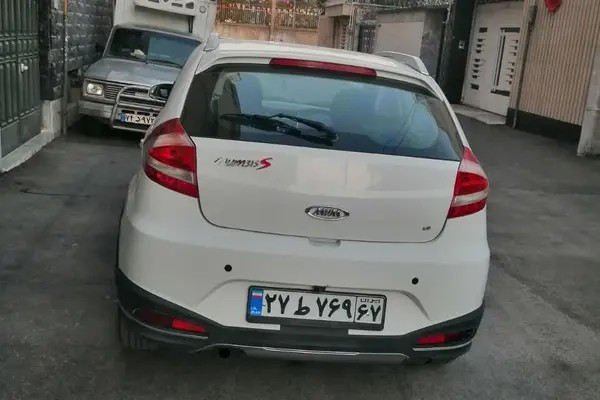 ام وی ام، 315هاچ بک